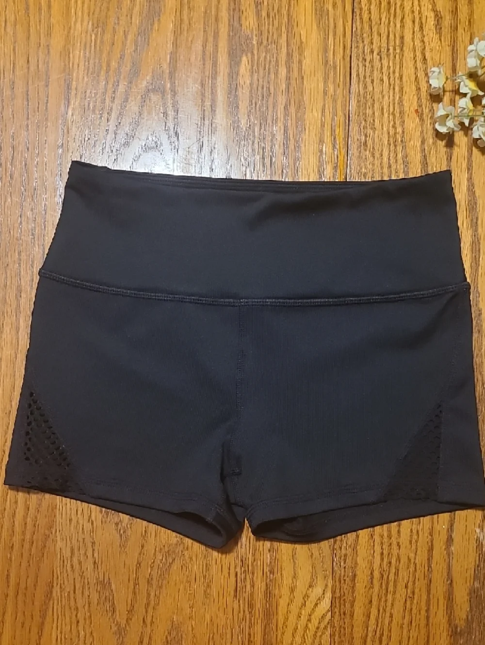Zella Black High-Rise Bike Shorts with Mesh Panels - Girl's Medium